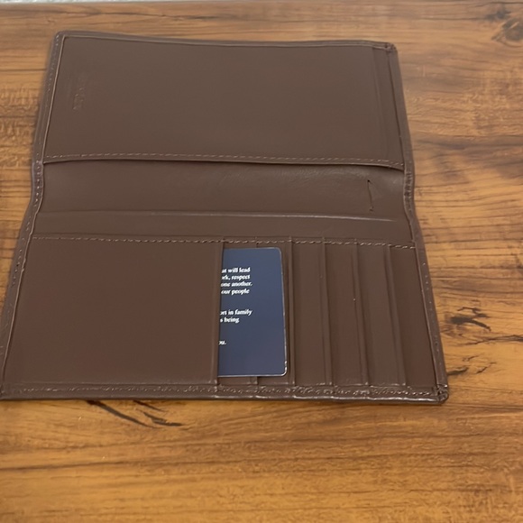 Royce New York Checkbook Holder - Picture 3 of 8